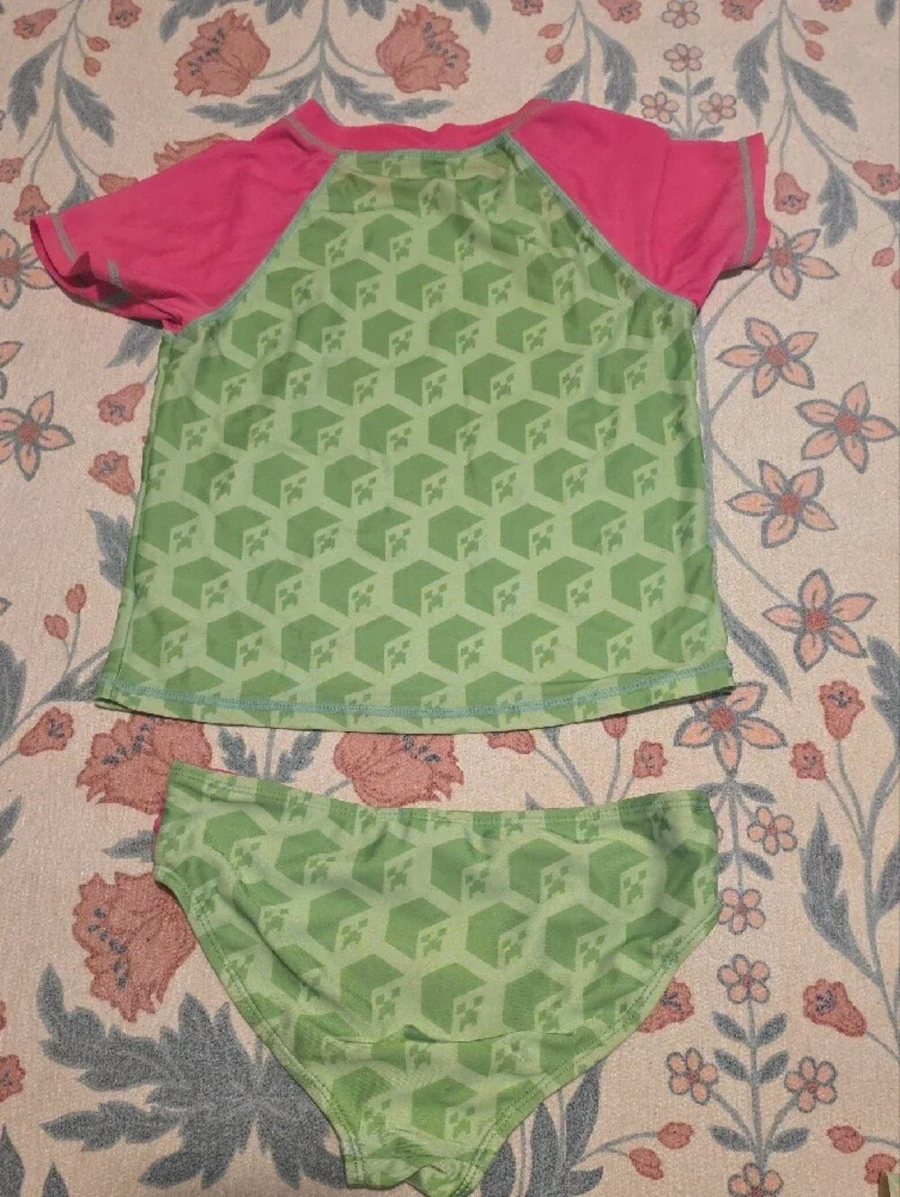 Minecraft Girls' Green & Pink Rash Guard Bikini Set
